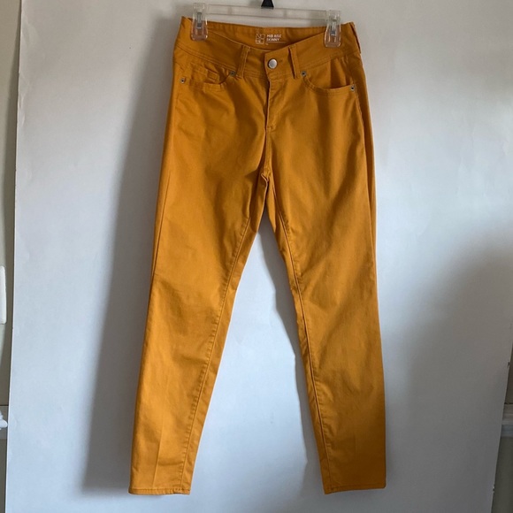 No Boundaries Pants - MUSTARD MID RISE SKINNY PANTS